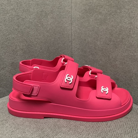 Chanel Dad Sandals Hot Barbie Pink - Picture 3 of 3